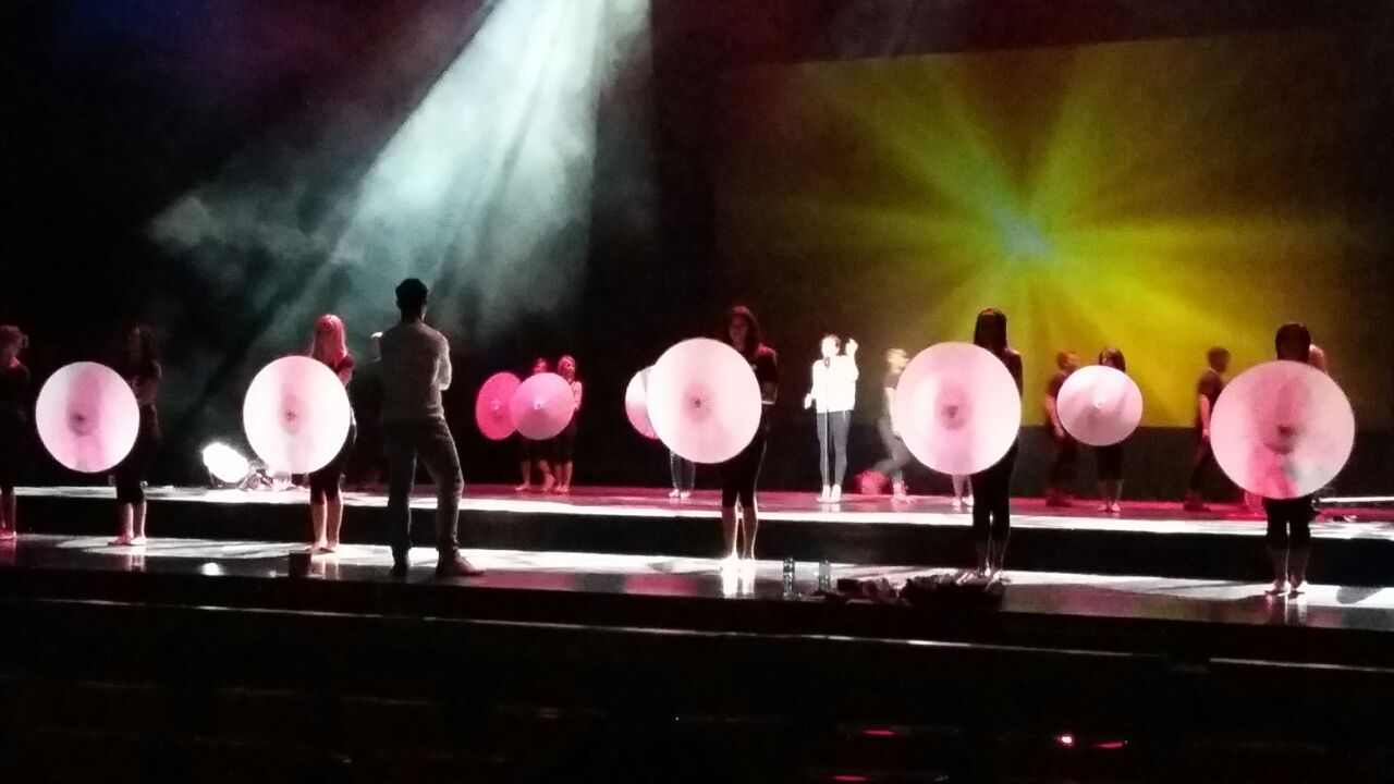 Sand Du Plessis - Moments 2018 Umbrellas